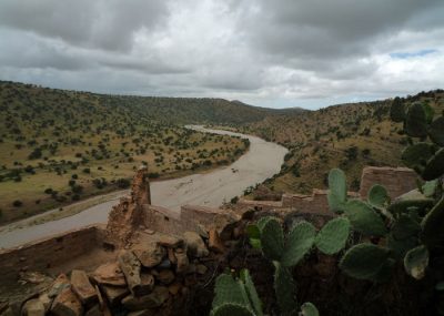 agadir-inoumar-vue-sur-oued-en-contrebas