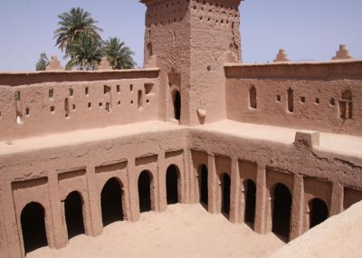 skoura-kasbah-ameridhil-troisieme-etage-vue-remparts